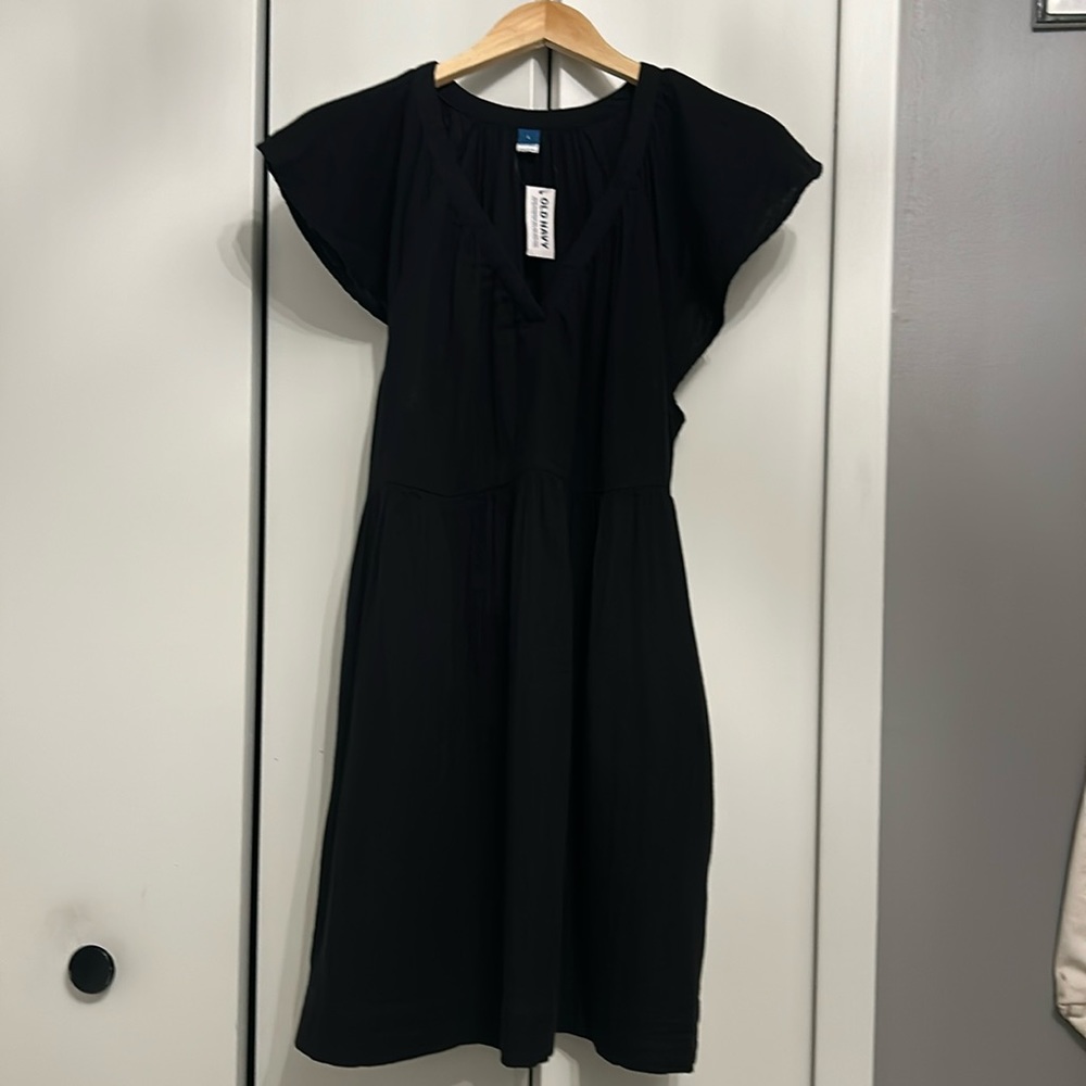 NWT Old Navy Women’s black lightweight gauze dress. Size Large